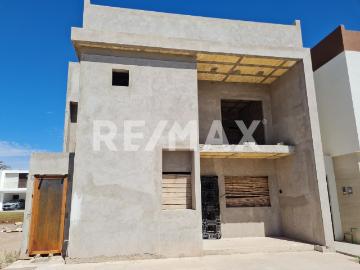 CASA EN VENTA EN ALTOZANO LA NUEVA LAGUNA