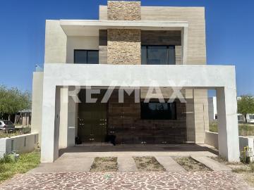 CASA EN VENTA EN ALTOZANO LA NUEVA LAGUNA