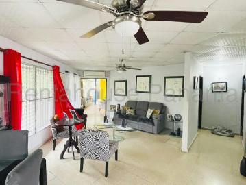 Casa en Venta en Altos de Santa Maria JG | 4 recámaras por 198000.00 en Altos de Santa María
