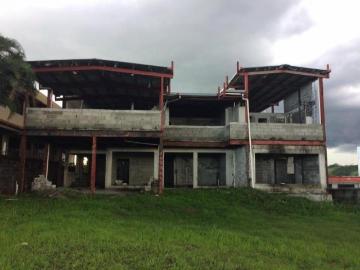 Casa en Venta en Altos de Santa María Panamá 1326 m2. 6 hab