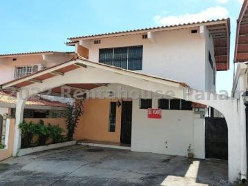 Casa en Venta en Altos de Santa María Panamá 225 m2. 3 hab