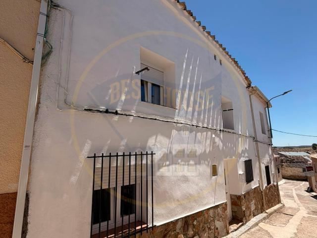 CASA EN VENTA EN ALTAREJOS
