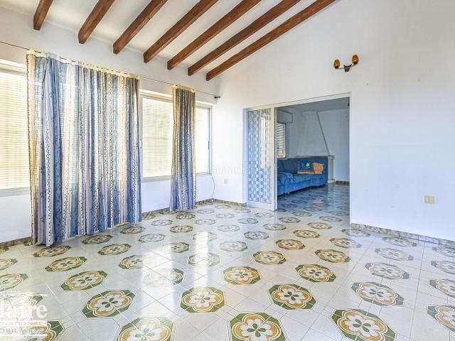 Casa en venta en Altea, Altea Ciudad. Chalet rústico con gran parcela y enorme potencial en ubicación privilegiada en Altea. Casas.