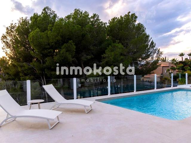 Casa en venta en Altea, Altea Hills. Villa de lujo renovada. Casas.