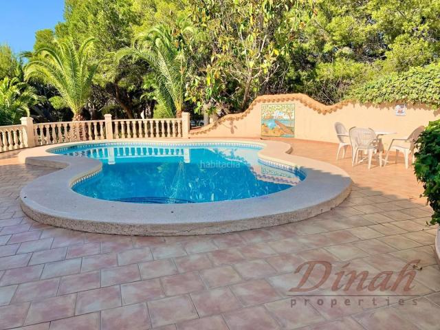 Casa en venta en Altea, Altea la Vella. CHALET ZONA GOLF, AMPLIO CON MUCHO SOL Y MUCHA LUZ Y GRAN PARCELA ORIENTADA AL SURESTE. Casas.