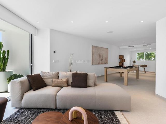 Casa en venta en Altea, Altea la Vella. VILLA DE LUJO con 4 dormitorios y VISTAS AL MAR en ALTEAVIVIENDA REF VF004NDESPECIFICACIONES4 dormitorios y 5 bantildeosPISCINA pr. Casas.