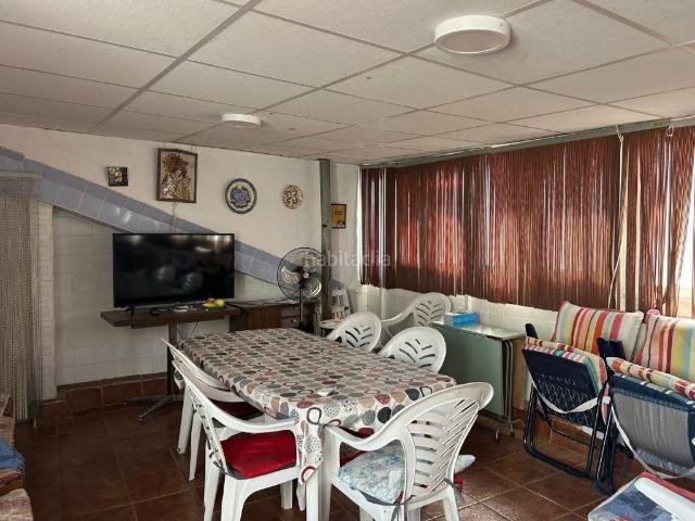 Casa en venta en Altura. SE VENDE CASA EN ALTURA DE TRES PLANTAS SALEN TRES PISOS INDEPENDIENTES. Casas.