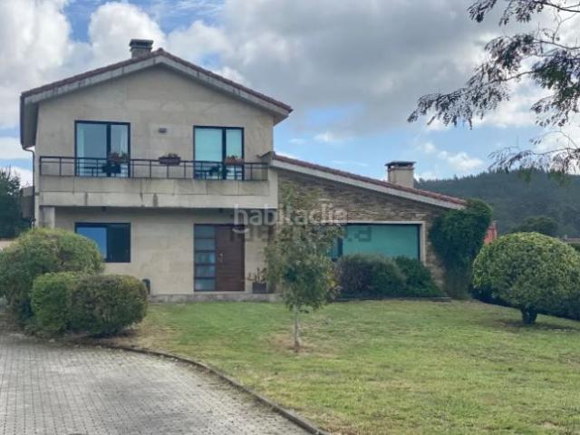 Casa en venta en Ames, O Milladoiro. Casas.
