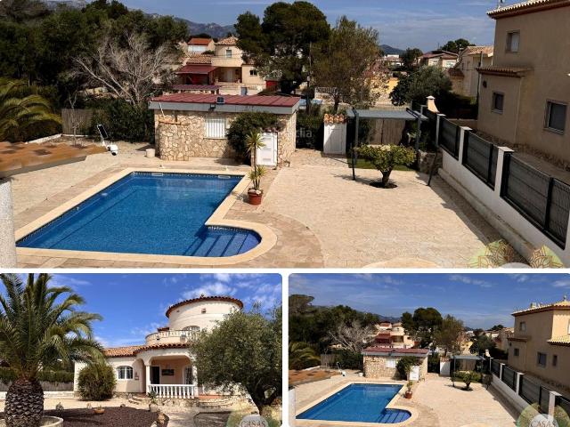 Casa en venta en Ametlla de Mar L´, Les Tres Cales Costa Dorada. MARAVILLOSO CHALET CON PISCINA EN TRES CALAS. Casas Ametlla de Mar.