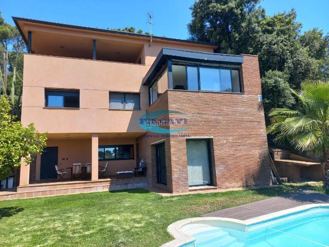 Casa en venta en Ametlla del Vallès L´. Casa en venta en El Portús, 3 dormitorios. Casas Ametlla del Vallès.