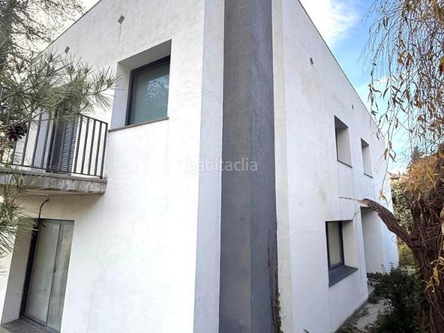 Casa en venta en Ametlla del Vallès L´. CASA SEMINUEVA 3 HABITACIONES Y 3 BAÑOS CON GARAJE Y JARDÍN EN EL SERRAT DE L AMETLLA. Casas Ametlla del Vallès.