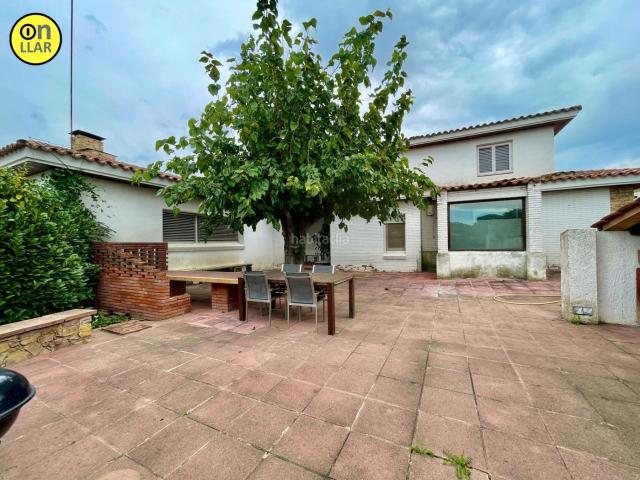Casa en venta en Ametlla del Vallès L´. ESPECTACULAR VIVIENDA DE 632m2 en parcela de 2708m2. Casas Ametlla del Vallès.