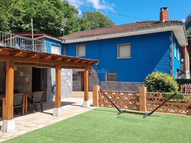 Casa en venta en Amieva. Casas.