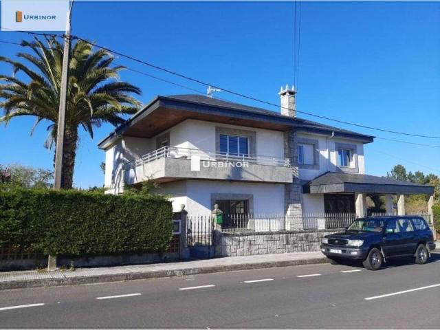 Casa en Venta en Amoeiro
