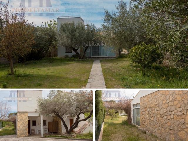Casa en venta en Ampolla L´ Costa Dorada. OPORTUNIDAD! Villa individual en Ampolla mar en venta!. Casas Ampolla.