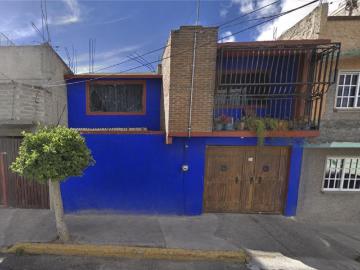 Casa en venta en Ampliación General José Vicente Villada Oriente, Nezahualcóyotl, México
