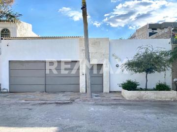 CASA EN VENTA EN AMPLIACIÓN LA ROSITA