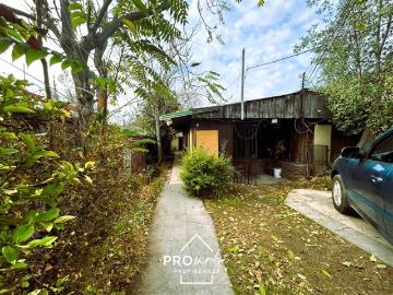 Casa en Venta en Amplio Terreno de 524 M2