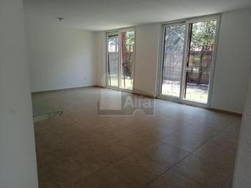 Casa en venta en Andalucía en Puerta Real, privada con Alberca