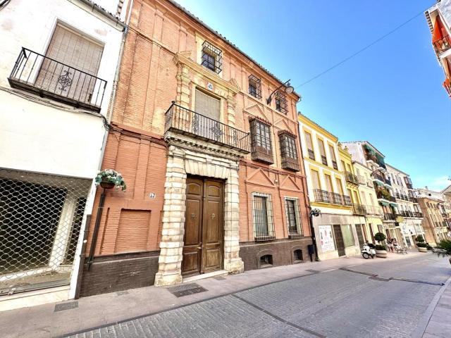 Casa en venta en Antequera, Centro. Palacete histórico en el corazón de Antequera un legado para transformar. Casas.