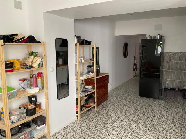 Casa en venta en Antequera, Cueva de Menga. CASA TOTALMENTE REFORMADA CON 3 DORMITORIOS, 2 BAÑOS, ASEO Y PATIO. Casas.