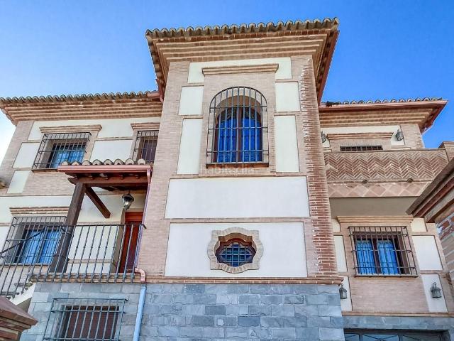 Casa en venta en Antequera, Fuentemora. Casas.