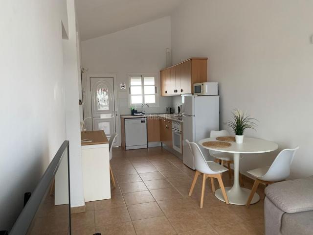Casa en venta en Antigua, Caleta de Fuste. Elegante Bungalow adosado en venta en Castillo Caleta de Fuste. Casas.