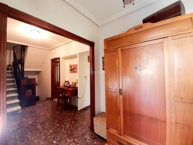 Casa en venta en Archena. SE VENDE BONITA CASA CON JARDIN. Casas.