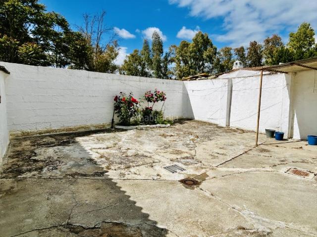 Casa en venta en Archidona. Oportunidad en Estación de Salinas Casa con Patio, Cochera y Gran Potencial. Casas.