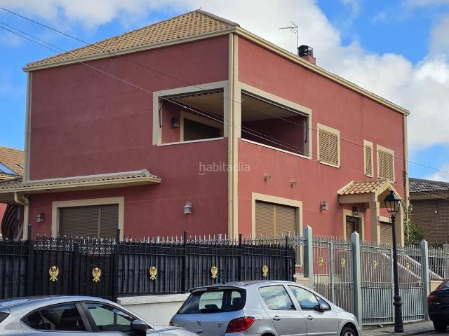 Casa en venta en Aranjuez, Centro. Chalet independiente lujo en Aranjuez. Casas.