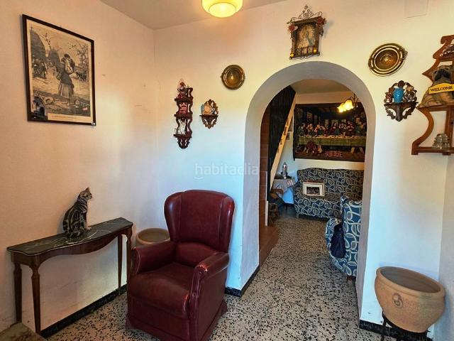 Casa en venta en Aracena. Casa de pueblo con corral en La Umbría. Casas.