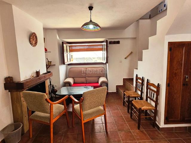Casa en venta en Aracena. Casa en la aldea de Castañuelo para entrar a vivir. Casas.