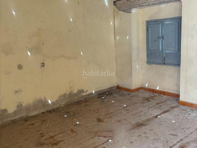 Casa en venta en Arahal. Vivienda para reformar en Arahal Gran oportunidad de inversión. Casas.
