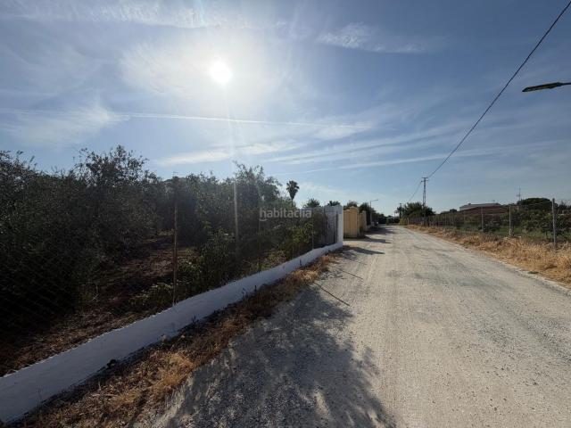 Casa en venta en Arahal. CHALET EN VENTA !. Casas.
