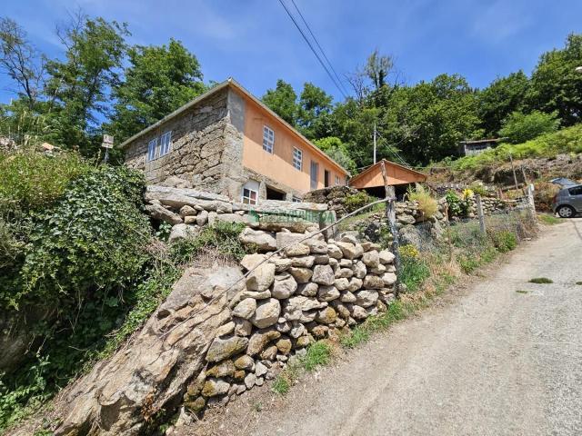 Casa en venta en Arbo. Casas.