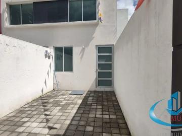Casa en Venta en Arboledas de Loma Bella, Puebla, Puebla