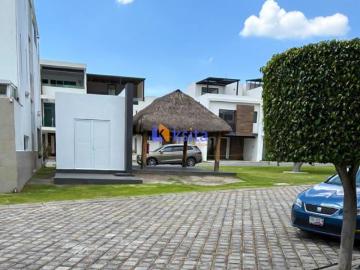Casa en Venta en Arboledas del Pedregal, Puebla