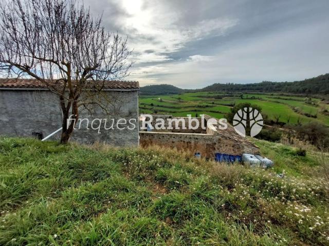 Casa en venta en Argençola. Descobreix el teu refugi a la natura!. Casas.