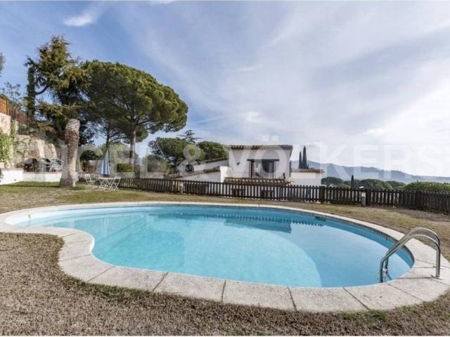 Casa en Venta en Argentona