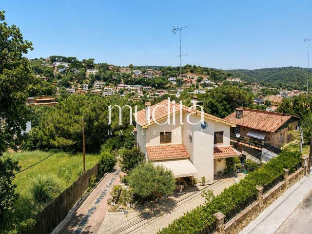 Casa en venta en Argentona, de 171 m² 4 habitaciones por 433.000