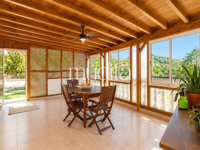 Casa en venta en Argentona, de 200 m² 5 habitaciones por 420.000