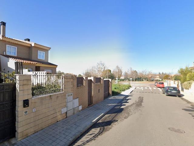 Casa en venta en Argés. Casas.