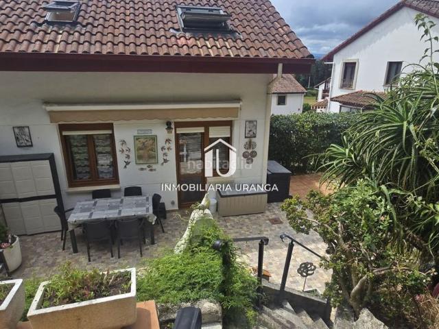 Casa en venta en Argoños. Chalet pareado con Jardín, Garaje y Terraza en Argoños Espacio para Vivir Todo el Año. Casas.