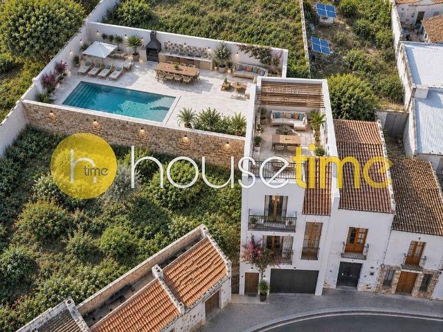 Casa en venta en Arenys de Mar, de 160 m² 3 habitaciones por 240.000