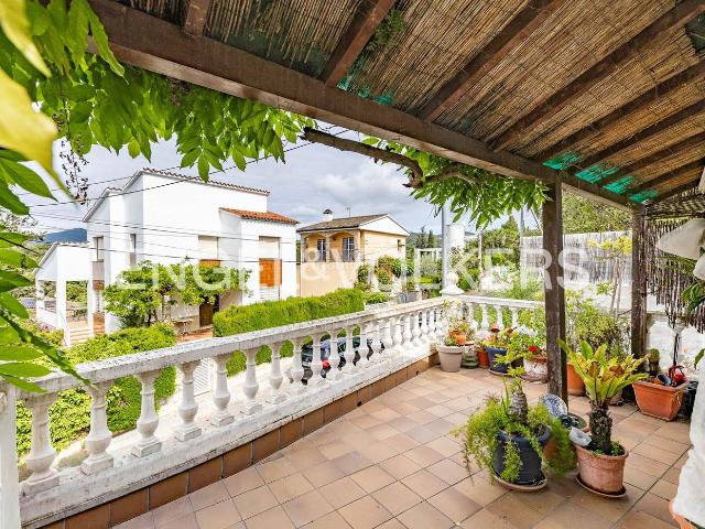 Casa en venta en Arenys de Mar, Urbanitzacions. Casa con piscina y excelentes vistas al mar en Arenys de Mar. Casas Arenys de.