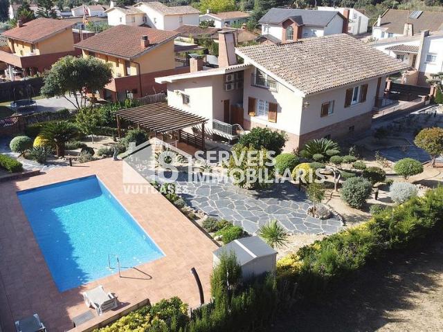Casa en venta en Arenys de Munt, de 345 m² 3 habitaciones por 650.000