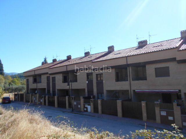 Casa en venta en Arenas de San Pedro. VIVIENDA ADOSADA EN RENTABILIDAD, ALQUILADA. Casas Arenas de San.