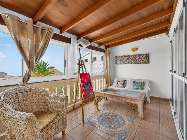 Casa en venta en Arona, Chayofa. Chalet con Gran Versatilidad y Excelente Potencial en Chayofa. Casas.
