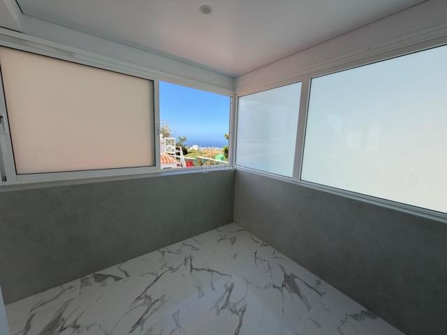 Casa en venta en Arona, Chayofa. Bungalow con apartamento separado y garaje. Casas.