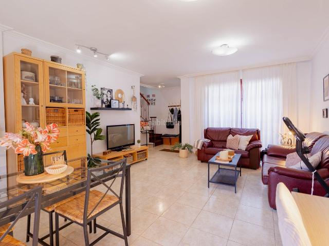 Casa en venta en Arona, Cho Parque de la Reina. Casas.